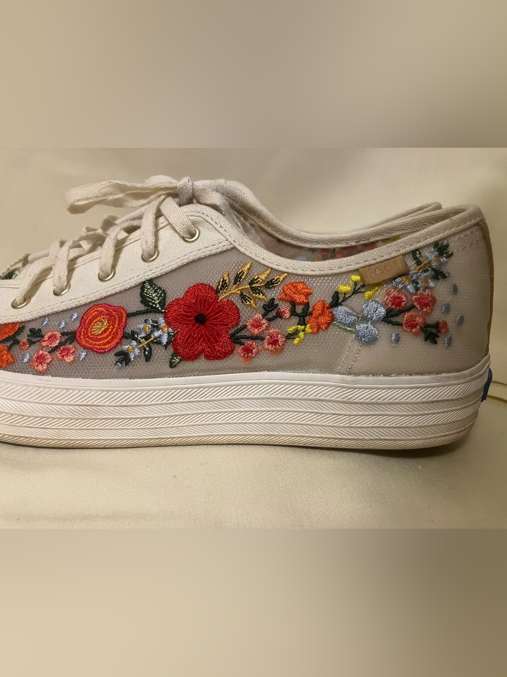 KEDS Rifle Paper Co Women's Embroidered Flowers Canvas Lace Up Sneakers Sz 10 - Picture 4 of 13